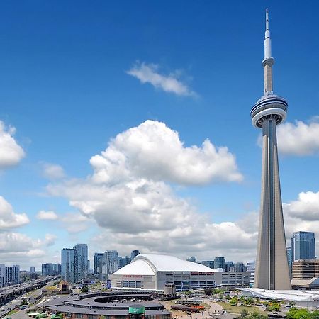 טורונטו Napa Furnished Suites At Cn Tower & Maple Leaf Square מראה חיצוני תמונה