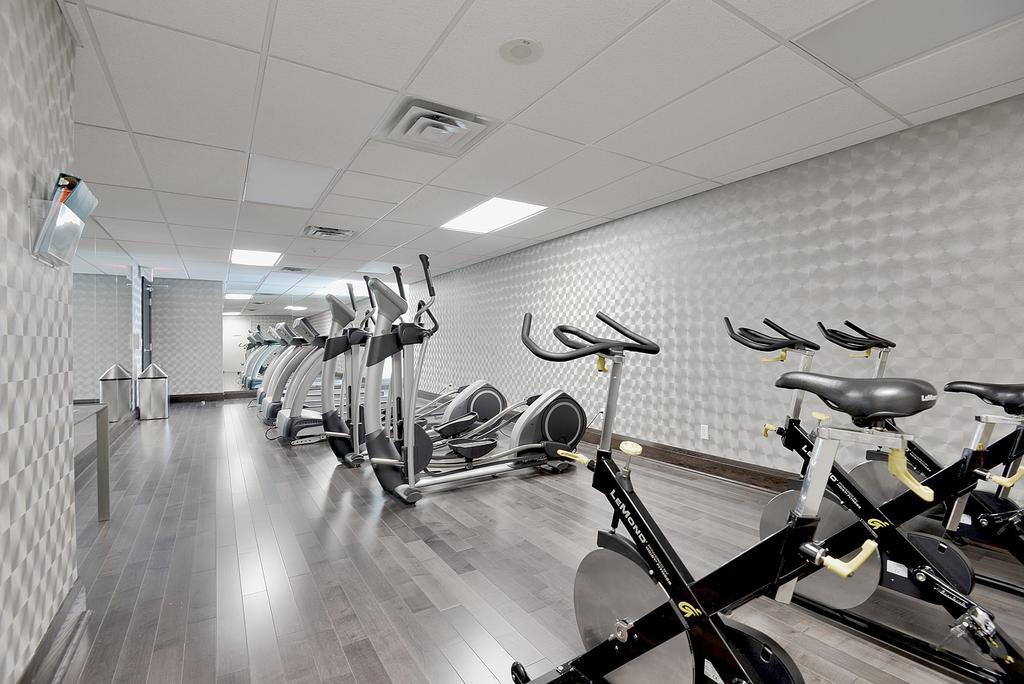 טורונטו Napa Furnished Suites At Cn Tower & Maple Leaf Square חדר תמונה