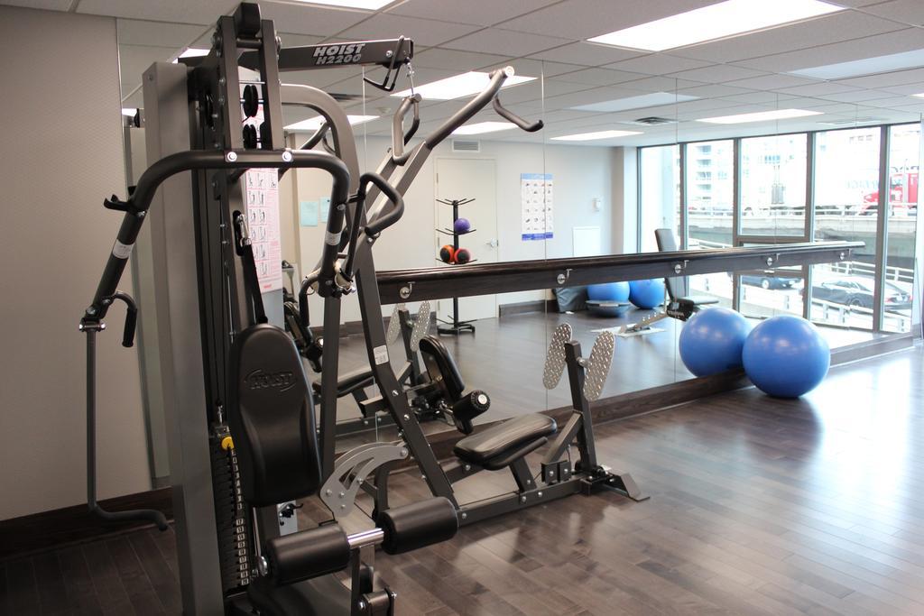 טורונטו Napa Furnished Suites At Cn Tower & Maple Leaf Square חדר תמונה