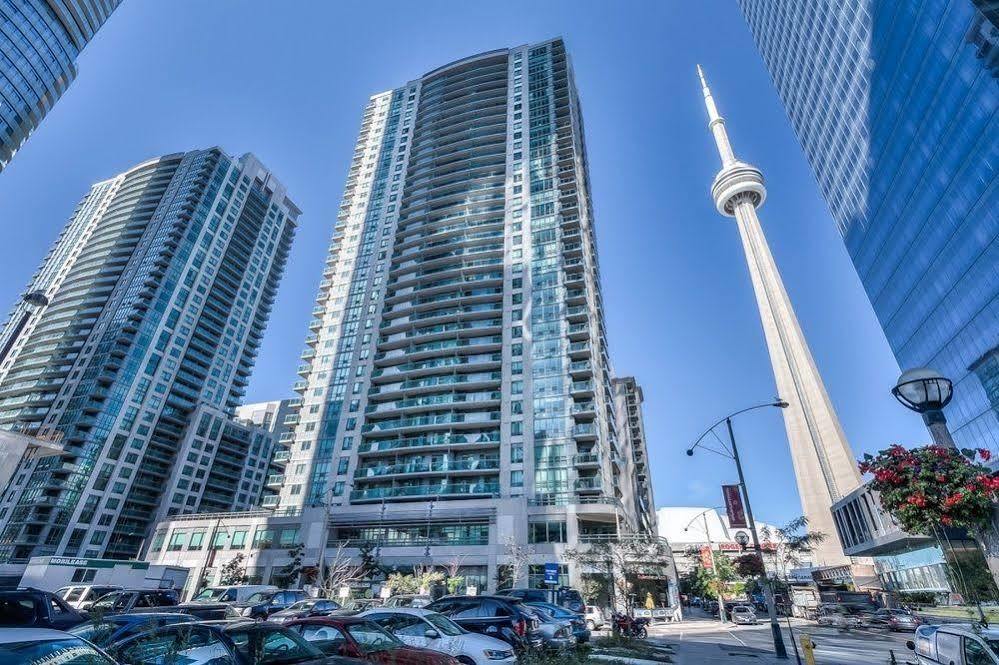 טורונטו Napa Furnished Suites At Cn Tower & Maple Leaf Square מראה חיצוני תמונה