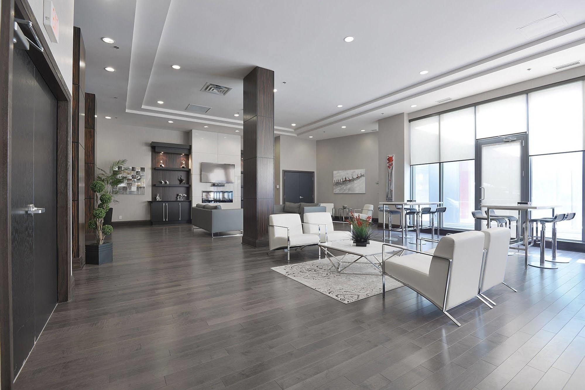 טורונטו Napa Furnished Suites At Cn Tower & Maple Leaf Square מראה חיצוני תמונה