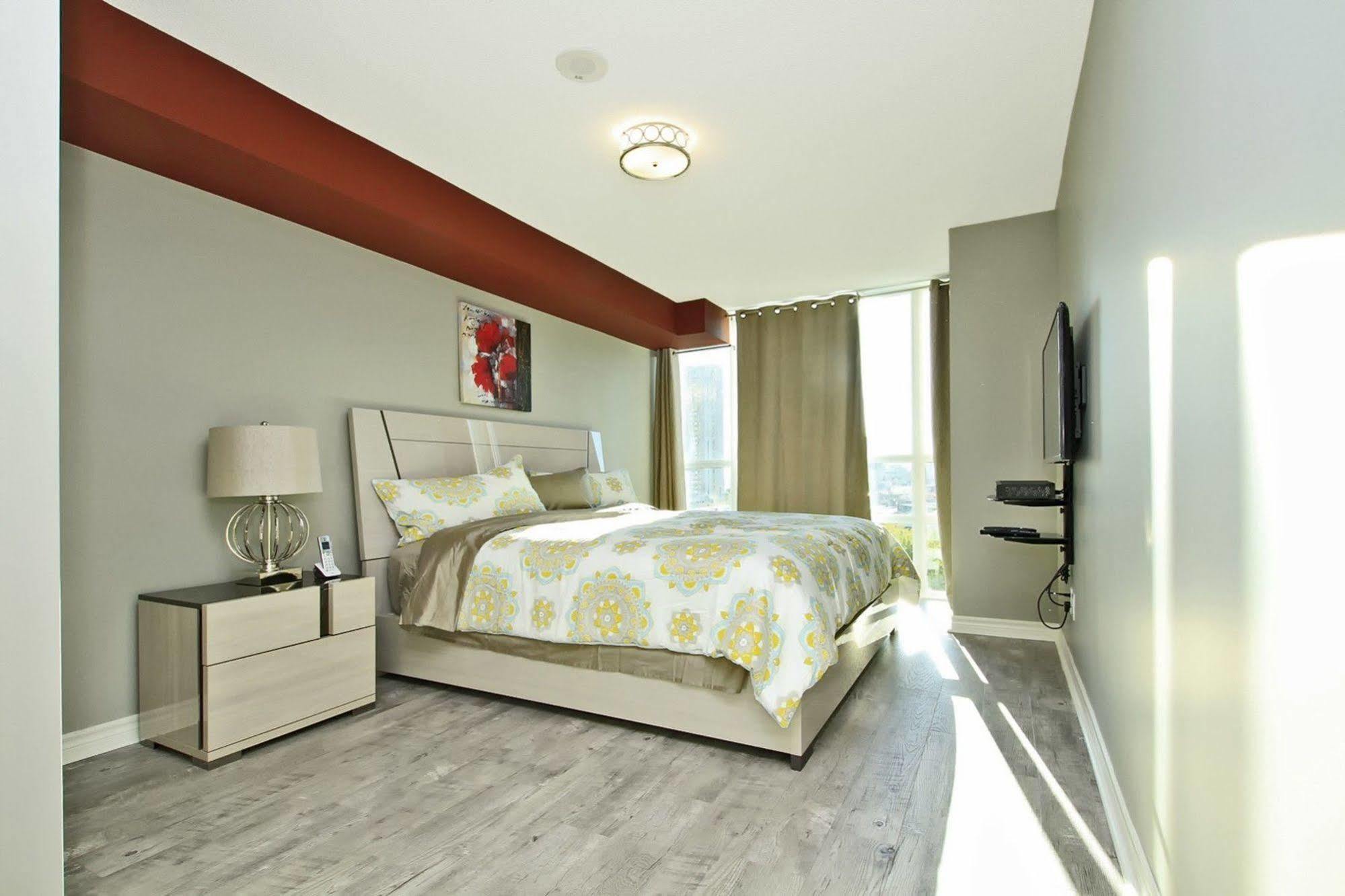 טורונטו Napa Furnished Suites At Cn Tower & Maple Leaf Square מראה חיצוני תמונה